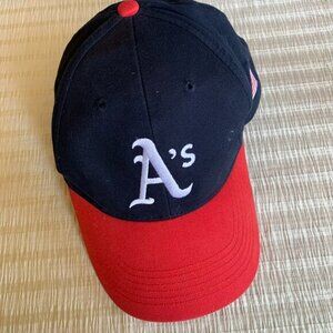 Vintage Oakland Athletics A's AT&T Broadband Hat Navy Red USA Flag BD&A Cap‎